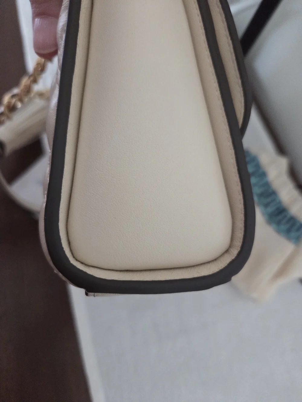 Tory Burch Flemming  Convertable Shoulder Bag with Tassel - Picture 5 of 7